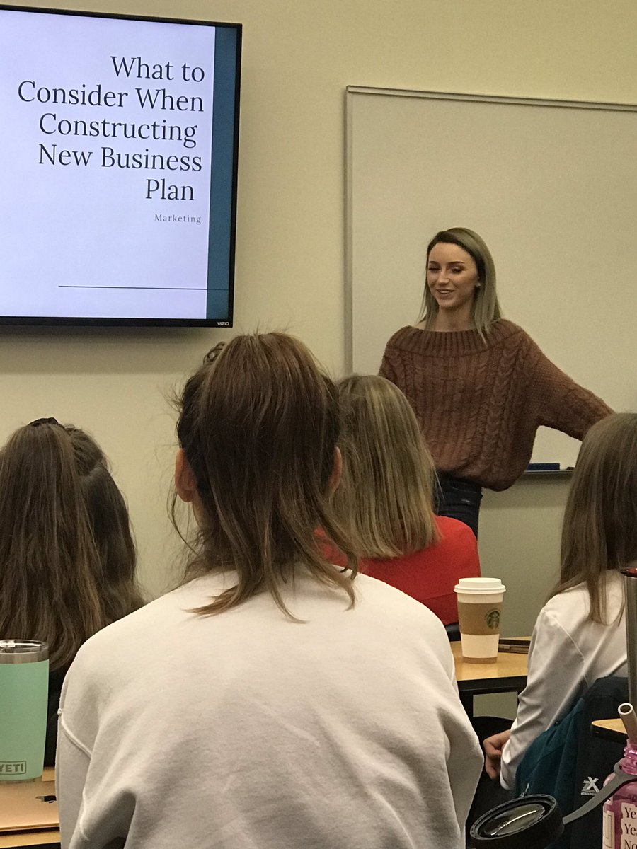 Hanging out with some of my favorites at <a href="/ONU_PRSSA/">ONU PRSSA</a>