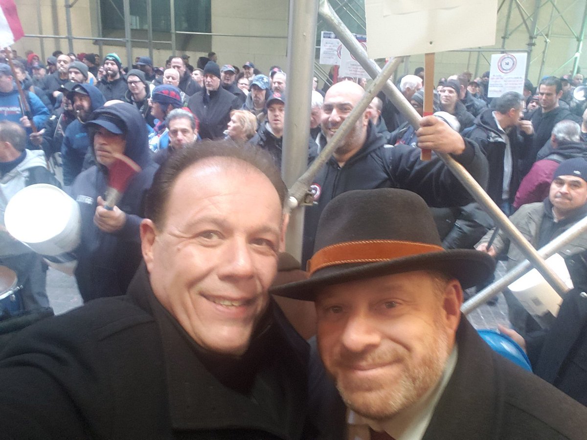 MarkGjonajNY's tweet photo. Great to join #Local94 union members with my colleague @RoryLancman as they rallied for a contract this evening! https://t.co/c1yCoRNJB3