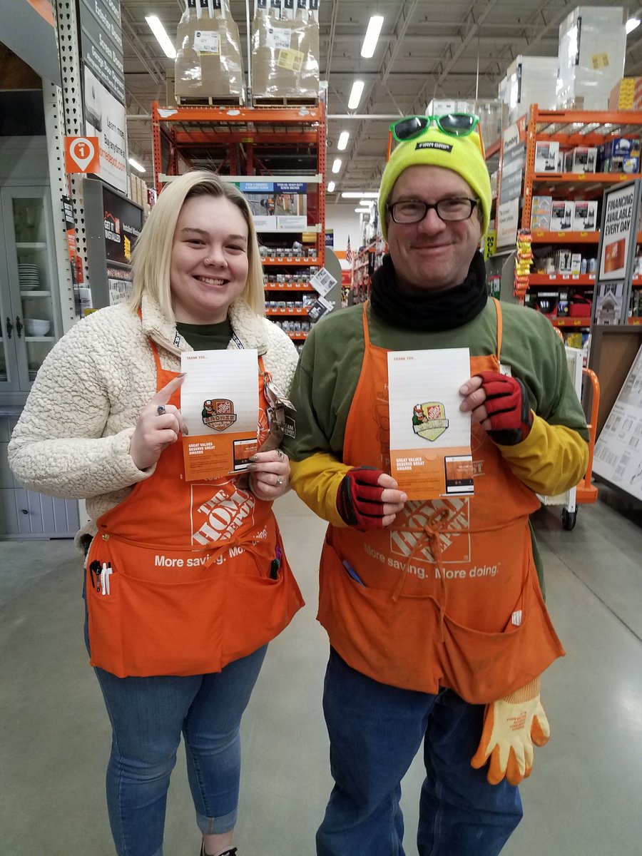 Congratulations to Emily for going bronze and to Chris for going gold! Welcome to the #miamisburgmilestonemafia
@GardnerD187 <a href="/kelly_broyles/">Kelly Broyles</a> @spohn3857 <a href="/HD3857/">Anastasia froehle</a> <a href="/athornton0412/">Anthony Thornton</a>