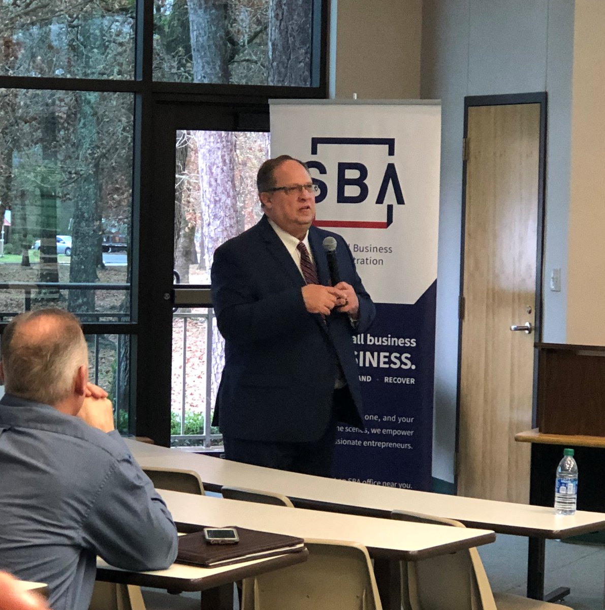 SBADFW's tweet photo. Today we team up w/@SBA_Houston for a joint Lender Roundtable in #LufkinTX hosted by @angelinacollege #SBDC with about 20 lenders from both districts. The SBA Team discussed the #SBA504Program & others #SBALoan programs. https://t.co/DHlqdAPsaV