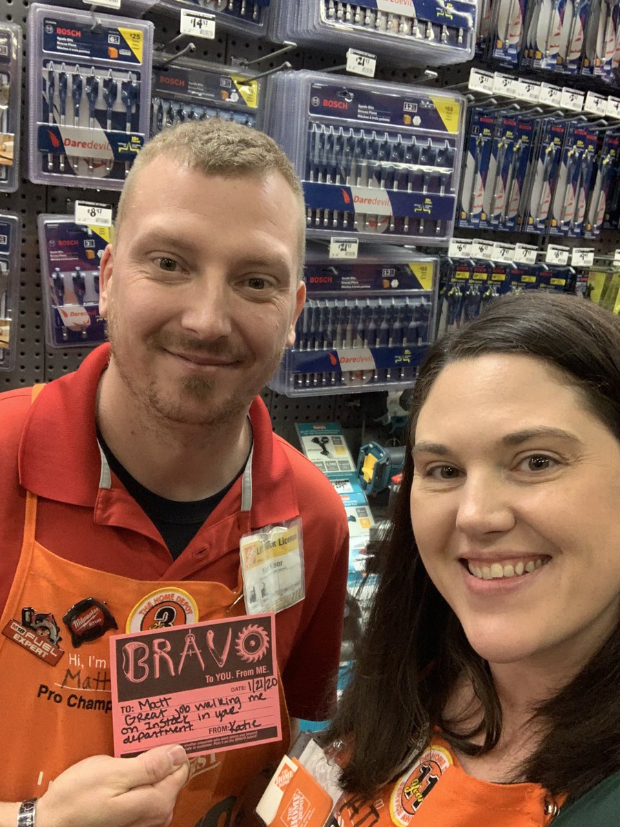 Katie_S_Slack's tweet photo. Matt did a great job walking me through his department on Monday! I’m very excited about the passion and enthusiasm he’s bringing to his new role in D25! #family4725 #d39proud #InStockRocks @blkubes @KiserMathew https://t.co/M1rEBb9jHz
