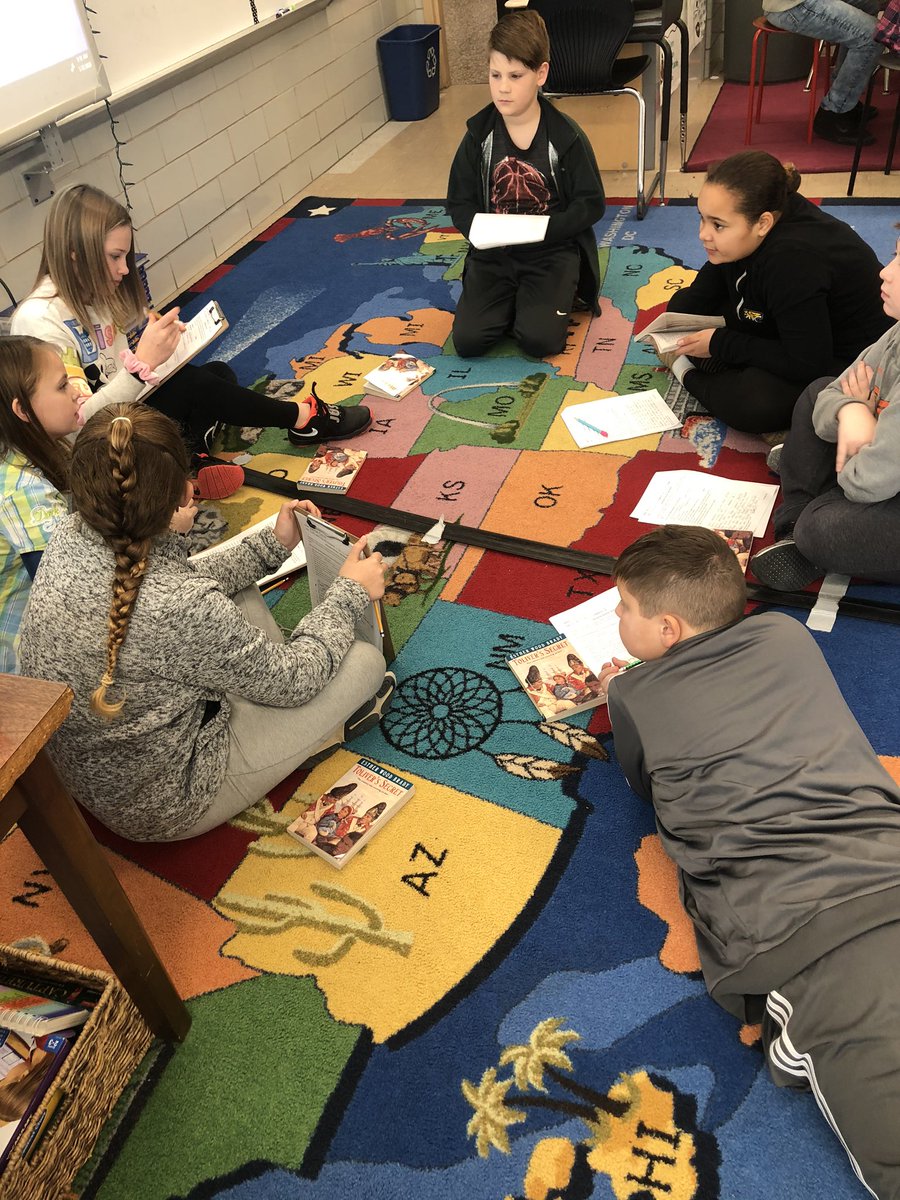 MsMayotte's tweet photo. This morning @Grange5th successfully ran student-led book clubs! 🤗 Then this afternoon, @GrangeES 5th graders got to “taste” different historical fiction novels in order to select a preference for their upcoming book study! 👩🏼‍🍳 https://t.co/0FERxxcqpa