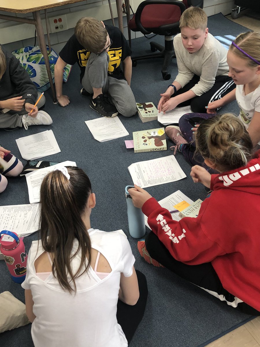 MsMayotte's tweet photo. This morning @Grange5th successfully ran student-led book clubs! 🤗 Then this afternoon, @GrangeES 5th graders got to “taste” different historical fiction novels in order to select a preference for their upcoming book study! 👩🏼‍🍳 https://t.co/0FERxxcqpa