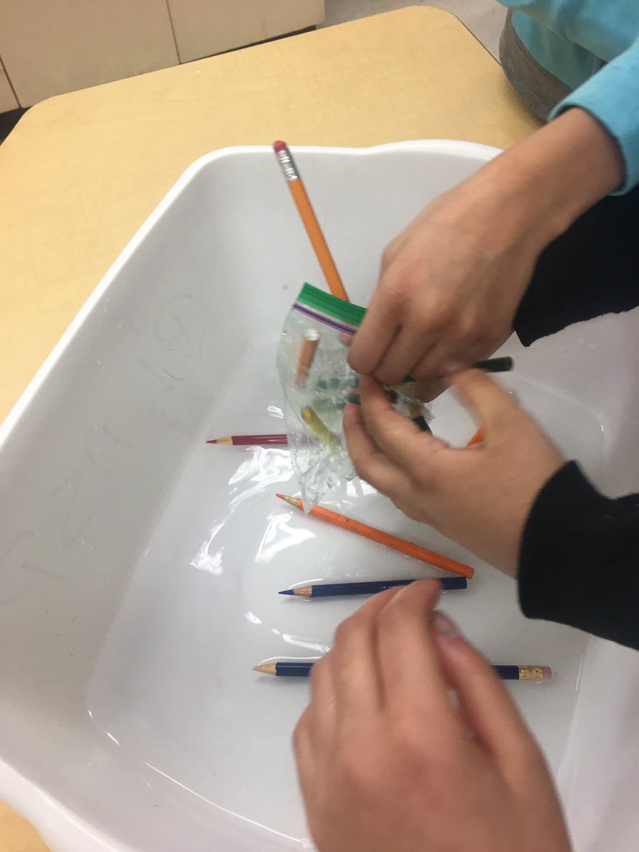syfaiza8's tweet photo. Science Experiment #plasp https://t.co/jzXPavLDh4