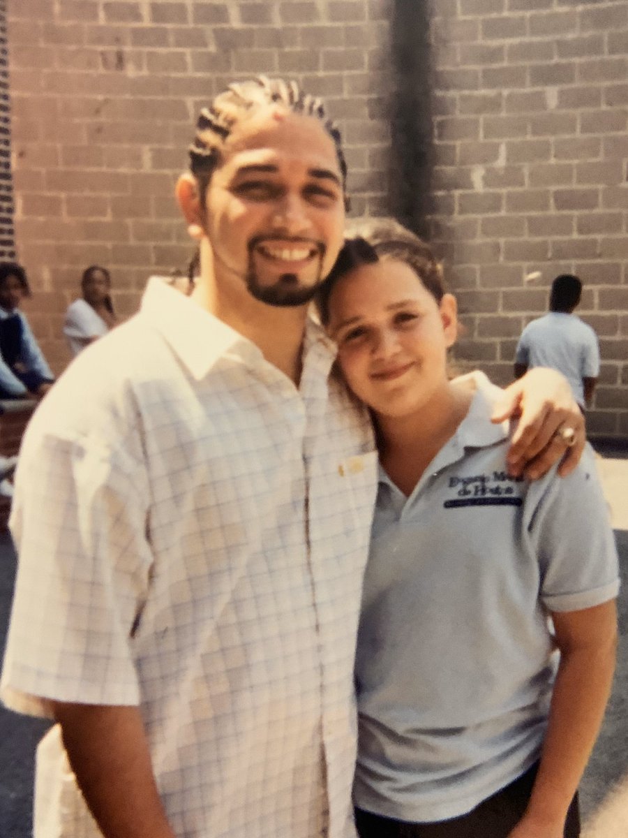 SoloFrankieB's tweet photo. 1st year teaching @ASPIRAINCOFPA Eugenio Maria de Hostos Charter School
Papi Boul wit the straight backs back in 02
Remember this guy @EvelynNunez608
#throwbackthursday #educator #leader #leadership #latino #hiphop #straightbackbraids https://t.co/IR1BGPU4pR