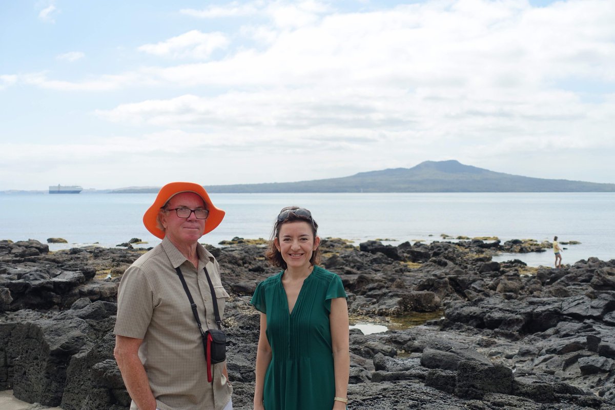 AlegretLaia's tweet photo. Beginning of my trip to New Zealand to attend the post-cruise meeting of our #IODP expedition #Exp371 to Zealandia. But first, visiting Bruce Hayward in Auckland. Thanks for great fieldwork and inspiring discussions on foraminifera! @unizar @RACiencias https://t.co/FiwZWlMdNB