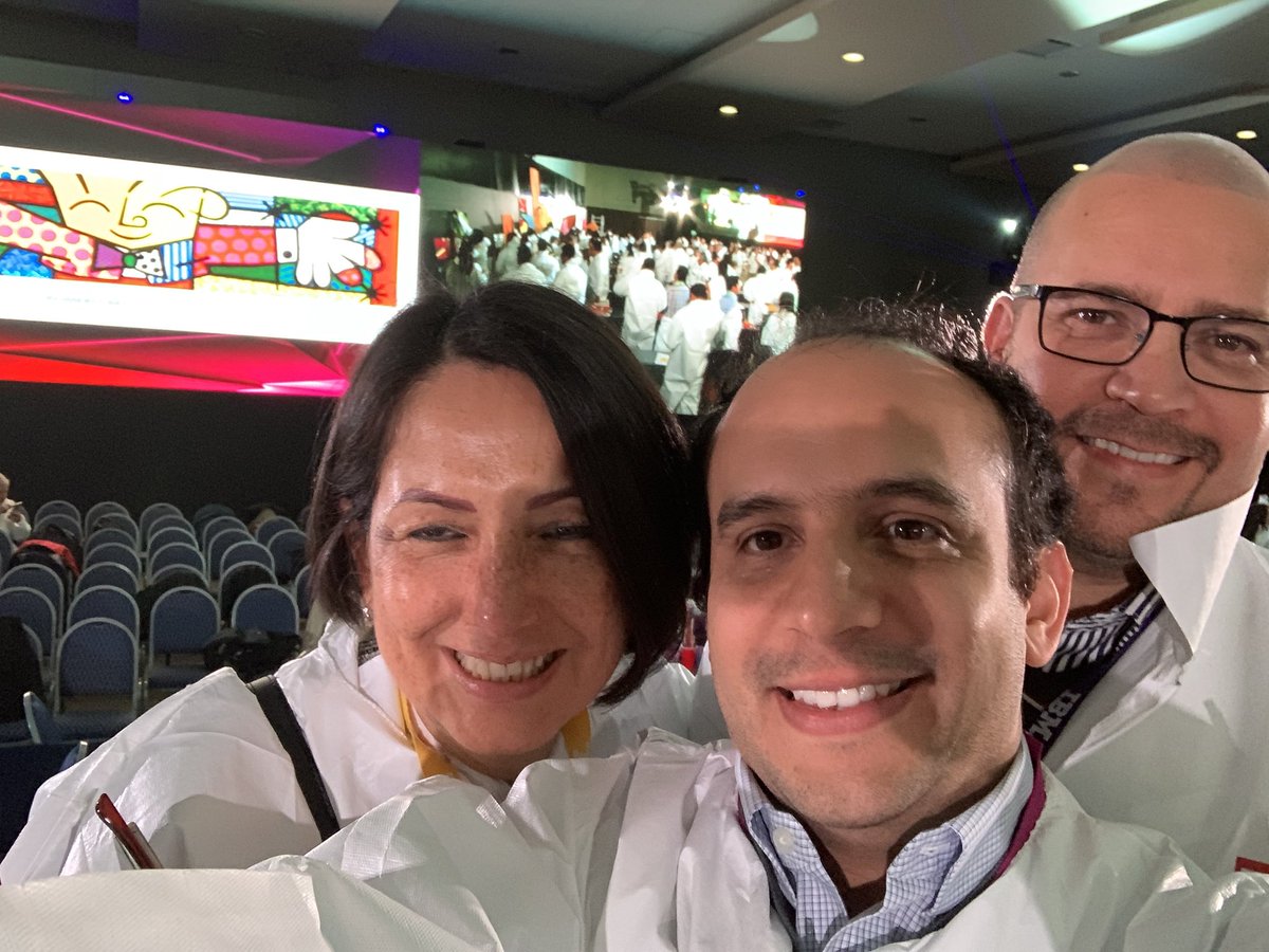 ddelangelm's tweet photo. #teamwork #sellforward #IBMers #romerobritto https://t.co/BppQ7NRj53