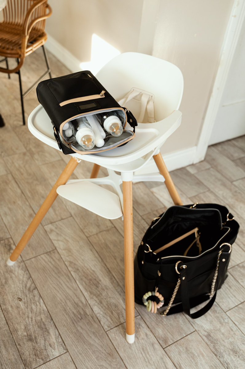 BeisTravel's tweet photo. Sleek on the outside. Baby friendly on the inside. BรIS Baby coming 01/29/20.
#BeisTravel #BeisBaby https://t.co/tYr092p5T6