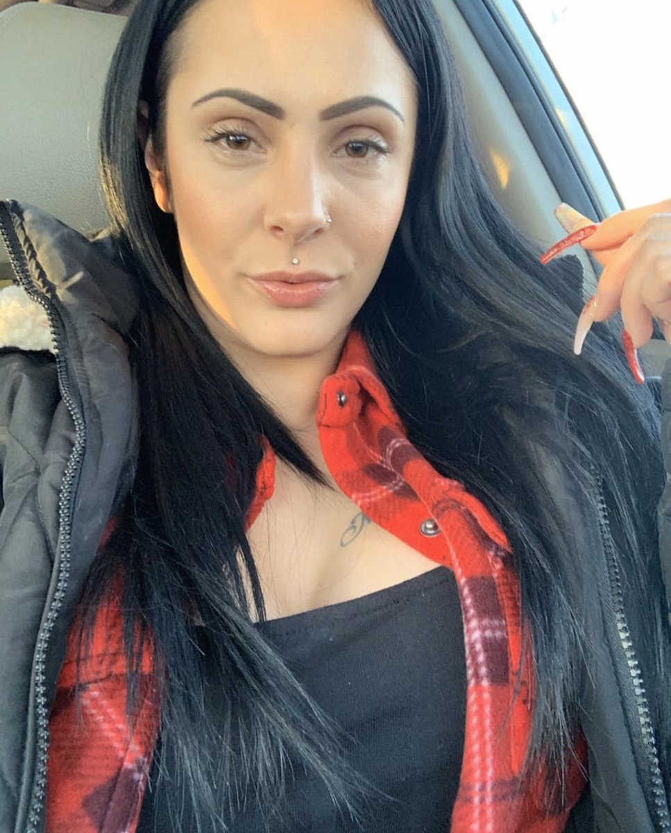 godessroxy's tweet photo. #findom https://t.co/Lfqx1WXWao