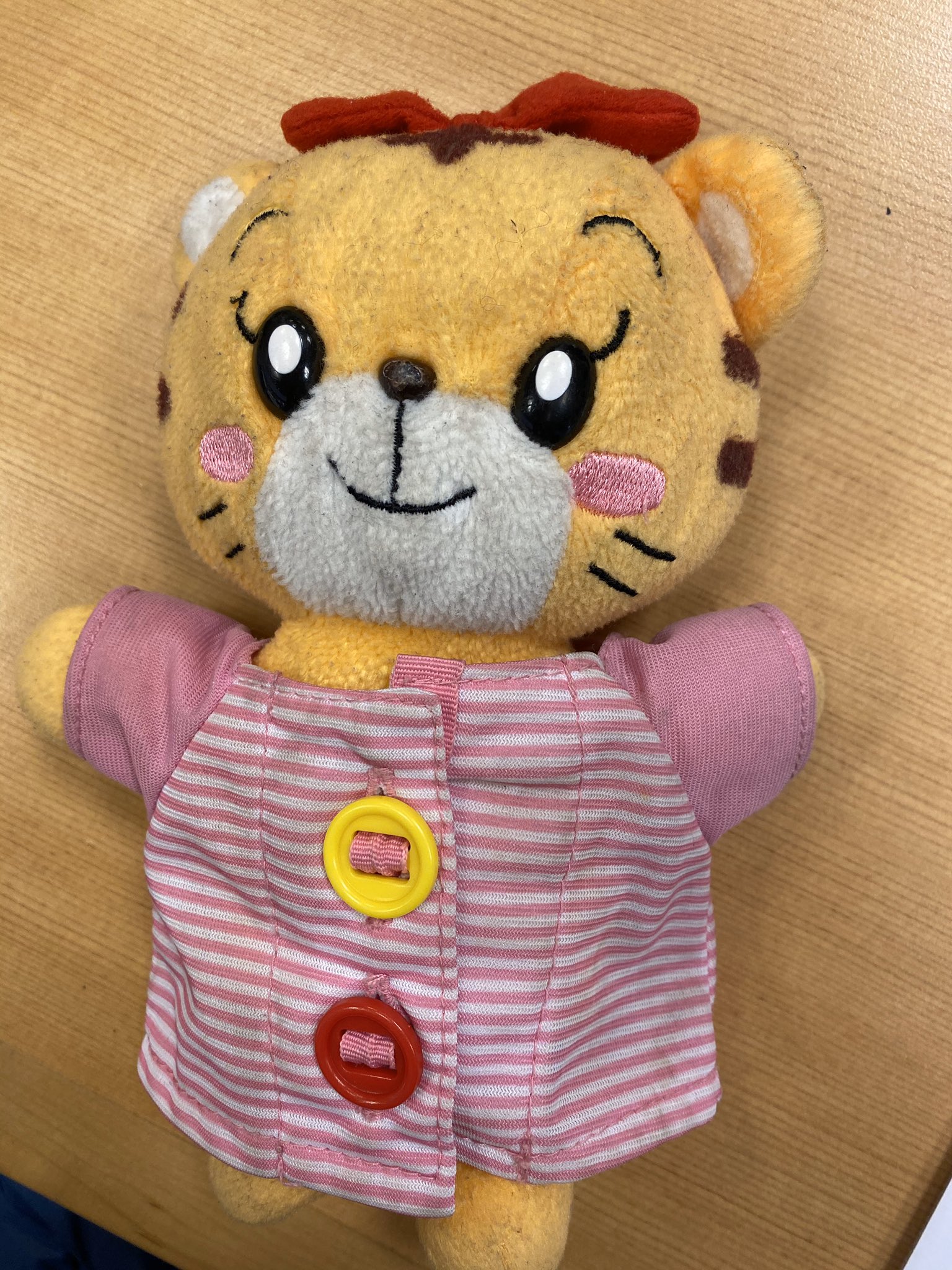 Meg 30代ワーママ 娘が0歳の時から連れ添った この汚れた でも家族同然の ぬいぐるみが先週から行方不明に 家 車 レストラン カフェ 思いつく所をくまなく探すもでてこず しかし 2週間経って図書館落とし物として発見 思わず図書館のおばちゃん Meg 30代ワーママ 娘が0歳の時から連れ添った この汚れた でも家族同然の ぬいぐるみが先週から行方不明に 家 車 レストラン カフェ 思いつく所をくまなく探すもでてこず しかし 2週間経って図書館落とし物として発見 思わず図書館のおばちゃん