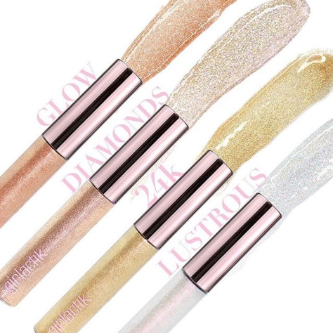 Ready for a close-up🤩!! Our Lip Pearls Glossers are a non-sticky, moisturizing formula that show off a luxe, high-sparkle finish. Have you tried them yet? bit.ly/38zs6K3