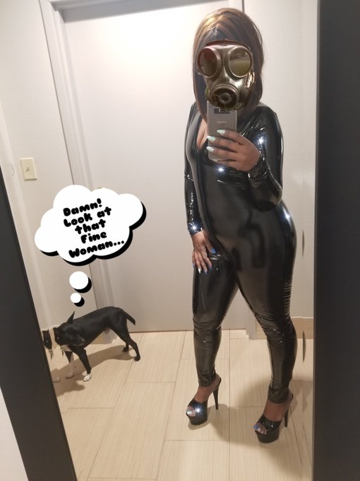 Even the dog thinks I'm Purrrfect....  Come be my sub...  #pvcfetish submissive cashmeets finDome https://t<a href="/tag/pvcfetish"class="tags"><span>#pvcfetish</span></a>