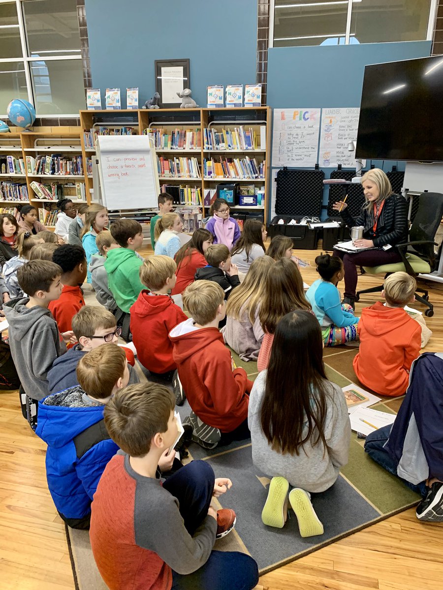 AmyPrickett's tweet photo. Loved collaborating with the reading queen, @TamraHigg and observing these 4th graders rock book clubs. #trussvillelearns #cesreads https://t.co/qtXU9L4OQq