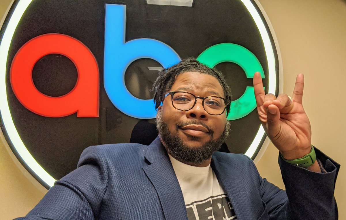 robbiedeezle's tweet image. I like it here. #TechThursday #ABC12