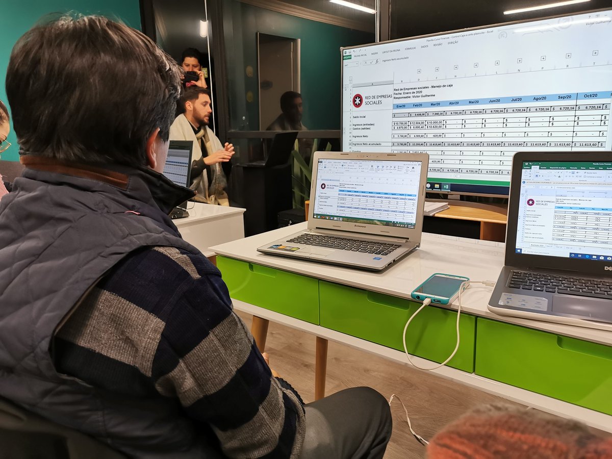 RedEmpresasSoc's tweet photo. 🙌🏼 Hoy en la segunda sesión del curso Finanzas en el Emprendimiento Social 💹 pondremos en práctica los conocimientos aprendidos 🤓
@atomacademymx

#EmpresasSociales #TiempoDeActuar https://t.co/wx7sSuPHBk