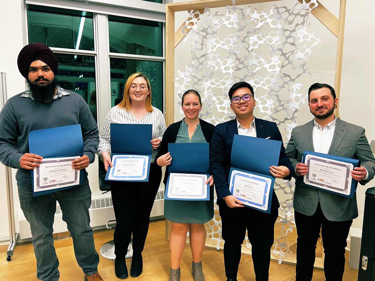 hutt_michelle's tweet photo. I am  #DCProud of our student award winners! Thank you, Chemical Institute of Canada.  Bringing home the hardware in the Chemical Engineering Tech, Pharmaceutical &amp; Food Science and Chemical Lab Technician programs @durhamcollege https://t.co/hwA34bcB1H