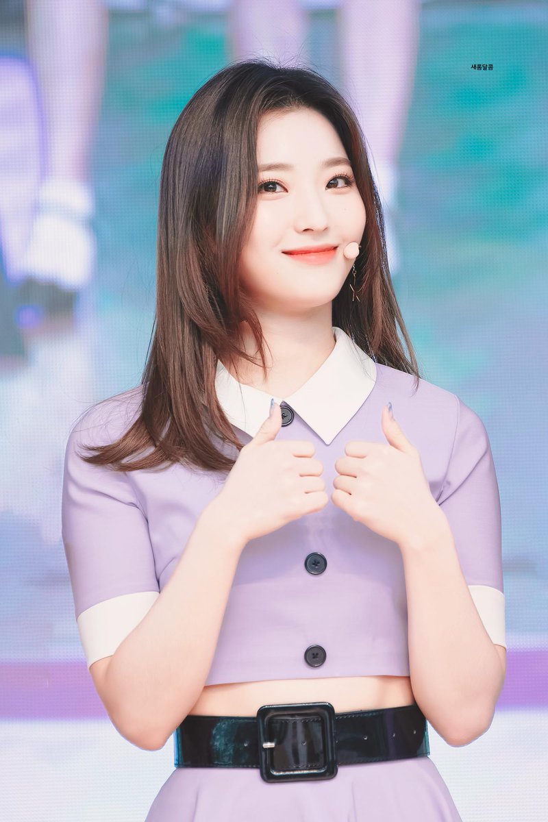 Saerom_Dalcom's tweet photo. 190921 수원 희망 나눔 페스티벌 HQ

#이새롬 #새롬 #프로미스나인 #fromis_9 #leesaerom #saerom
@realfromis_9 https://t.co/QNLHGlrRhb