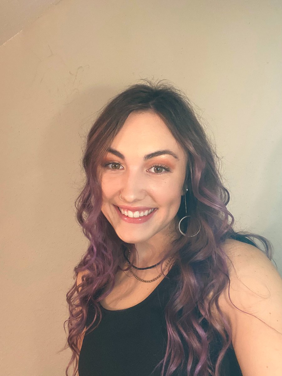 calie_t_'s tweet photo. dyed my hair blue to match my mood https://t.co/oI8Pxut1bJ