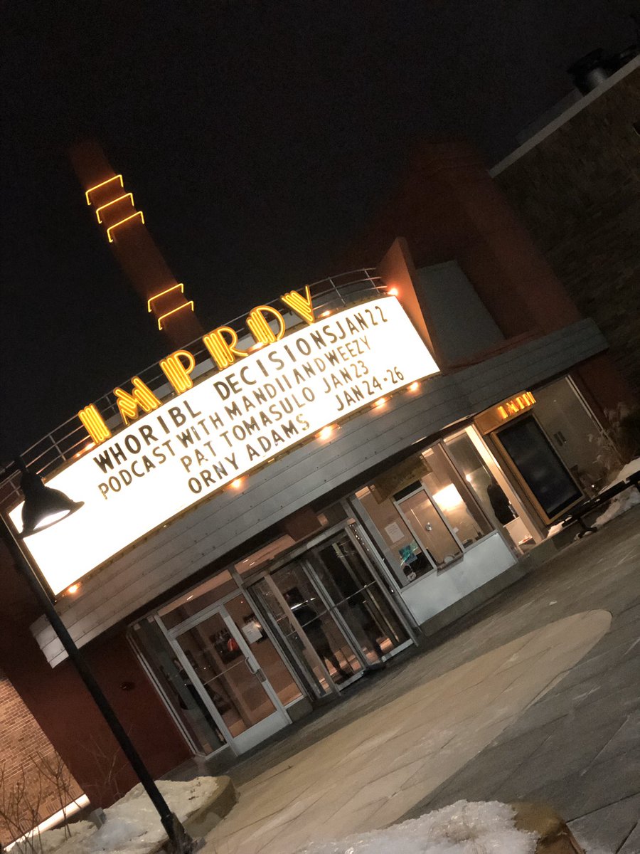 booksnthighs's tweet photo. Last night was live! #WDLIVE #whoreibledecisions @WHOREiblePod https://t.co/dP381uAHig