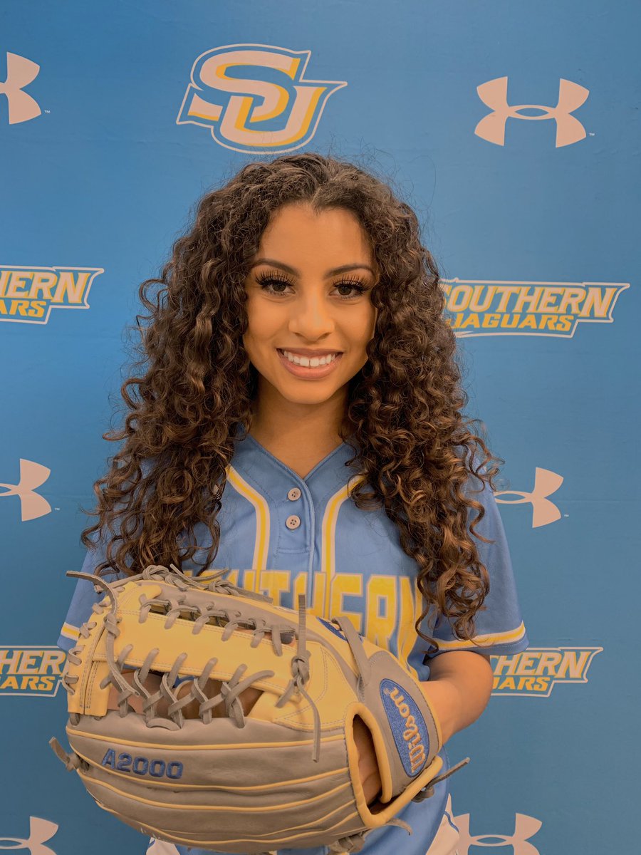 sweeetpeeeaaa's tweet photo. sophomore szn ⭐️ https://t.co/FR8yqDsXiP