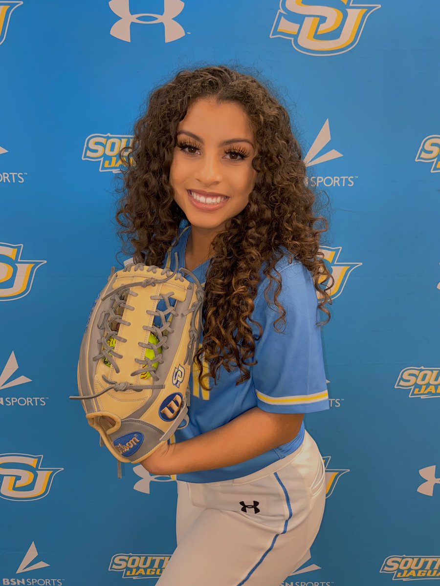 sweeetpeeeaaa's tweet photo. sophomore szn ⭐️ https://t.co/FR8yqDsXiP