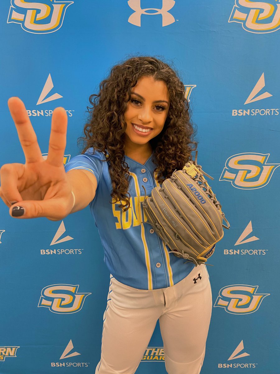 sweeetpeeeaaa's tweet photo. sophomore szn ⭐️ https://t.co/FR8yqDsXiP
