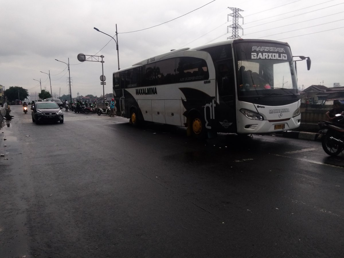 CjdwTrans's tweet photo. sekali upload ahh, biar d kira masih jadi calo bus wisata
hhaha
detail info bisa ksini ya gaess
081295113312 WA/TLP/SMS
08569897394 TLP/SMS 

#bus 
#sewabus 
#buspariwisata 
#sewabuspariwisata
#maxalmina 
#cjdwtrans 
#jakarta 
#tangerang 
#depok 
#bekasi 
#bogor 
#jepara https://t.co/S9YdUpl5iV