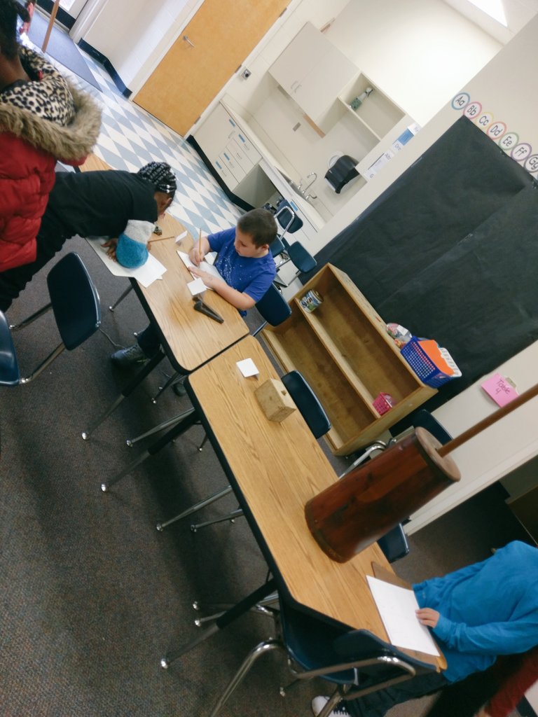 LauraAbernethy2's tweet photo. We loved starting our Where We Are In Place And Time unit today.  The kids loved looking at all the items in our long ago room! #irvinignites #CantHideIrvinPride #IBlearning @wmirvinelem https://t.co/0pShG3gv4J
