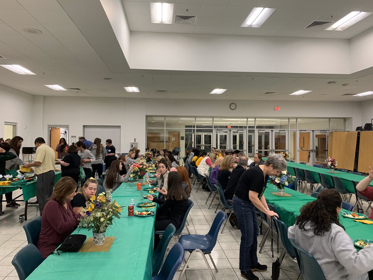 dteam_cghsnc's tweet photo. Another thank you to our Gigi’s Playhouse guests, our dance team families, and @WBball_cghsnc for sharing a meal with us after the game! We are so grateful to be a part of such a loving community. What an amazing night! #onlyatgibbons https://t.co/4OLqXACd3C