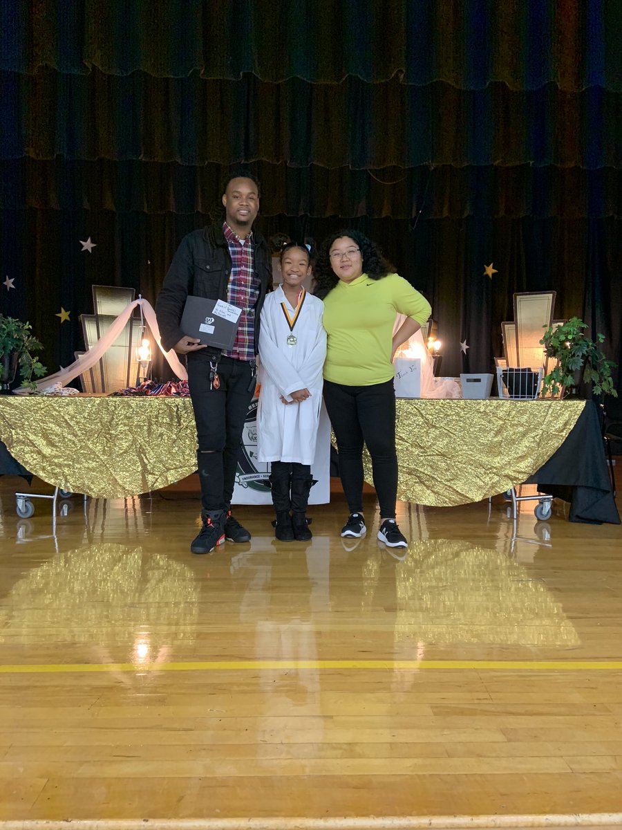 RMSNobility's tweet photo. Today we celebrated our HON Scholars on their academic, climate/culture, attendance and citizenship accomplishments! I am extremely proud of each and every one of them! @creseda_hawk @RMS_Wildcats @RMS_CAP @GORMSWILDCATS @jones_mjRMS @TheKaonisT https://t.co/Z6dOsqlhtP
