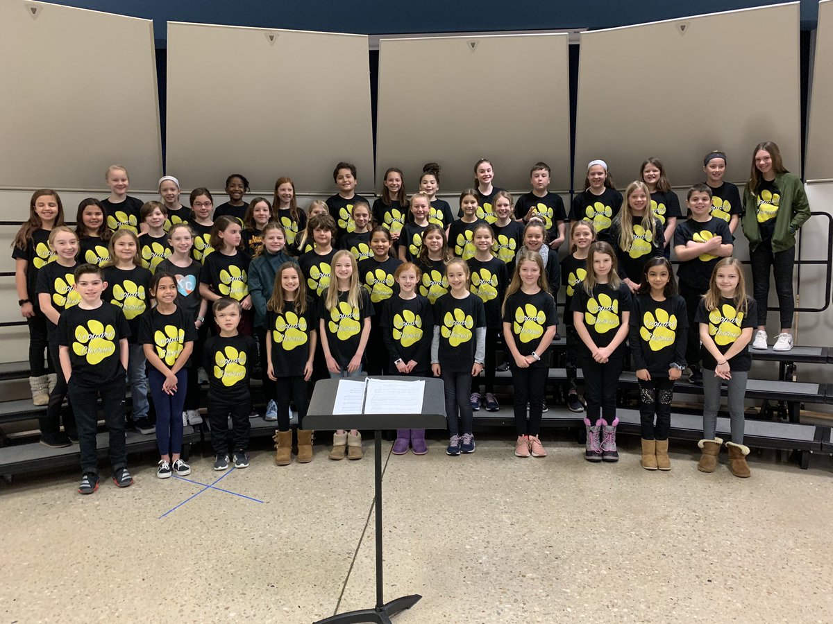 LESMusicRoom's tweet photo. LES 4th and 5th grade choir had a blast at the North Choir Feeder Fest! I love it when these kids get excited by choir and singing! They did a great job this morning! #LESmusic #teamLES https://t.co/ySoMjRCvLu