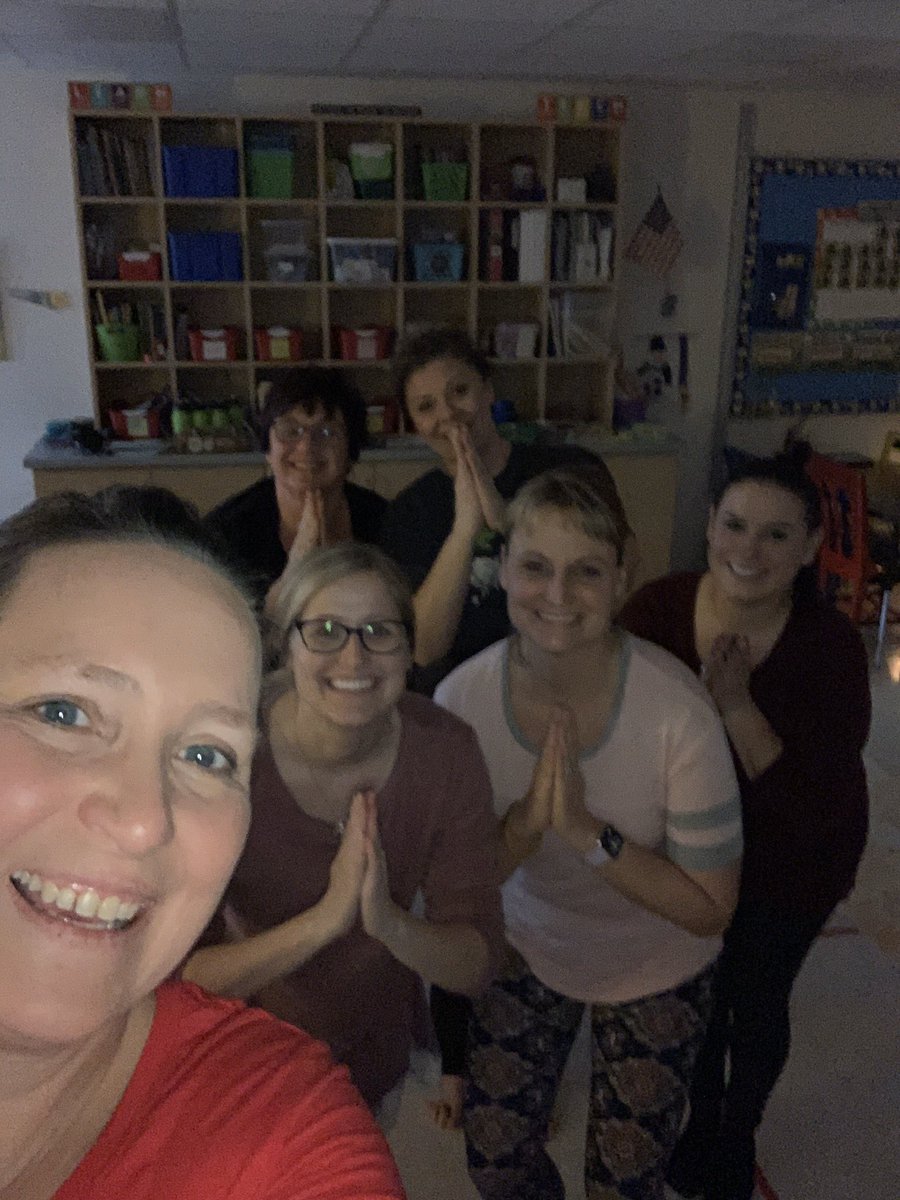P5Toddmichael's tweet photo. @TeacherFit19 @teacherFitChallenge #Bonuspointsx3 Parkside is finishing the week strong!  #Amandasface https://t.co/CeUwLgxO2t
