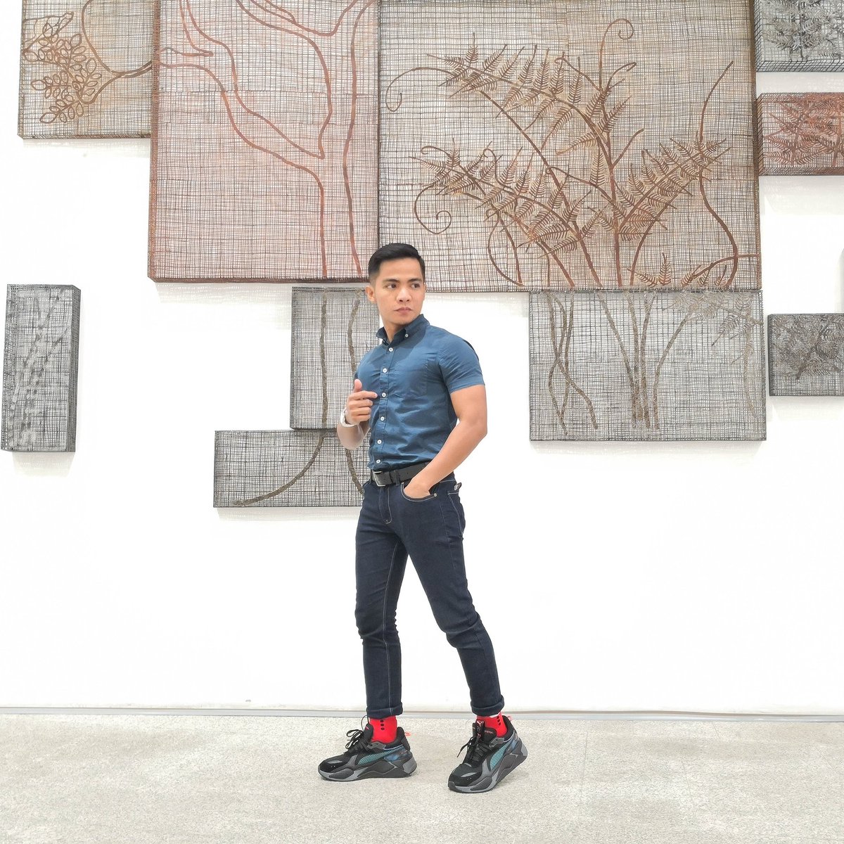JeremiahAlajar's tweet photo. Alam nyo yung feeling na ang pogi-pogi mo sa shoes mo, Ganun! 

Wag ka mag alala,
Tama yung feeling mo
Talagang feeling lang yun! 😅 https://t.co/1N7wJR3hQq
