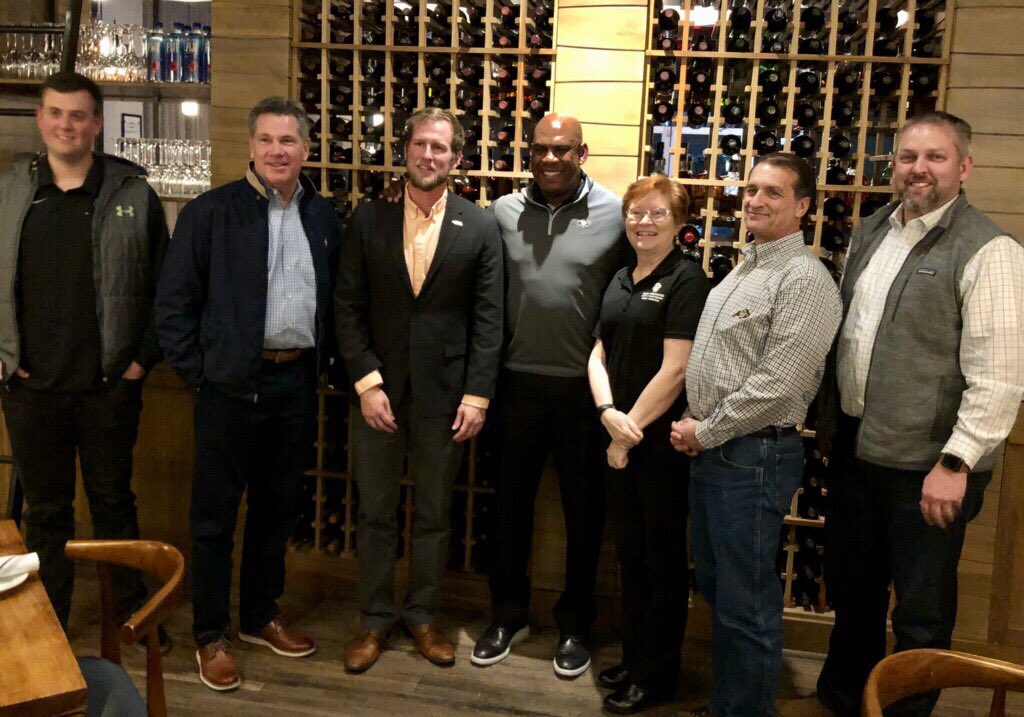 ATLBuffs's tweet photo. Been out of the Twitter game for a bit but made a promise to @Coach_mtucker to get back into it. Here's to growing @CUBoulderAlumni and @CUBuffsFootball in #ATL and all of #SECCountry. Great dinner last night! Thanks again! https://t.co/cuVbSJG5ej