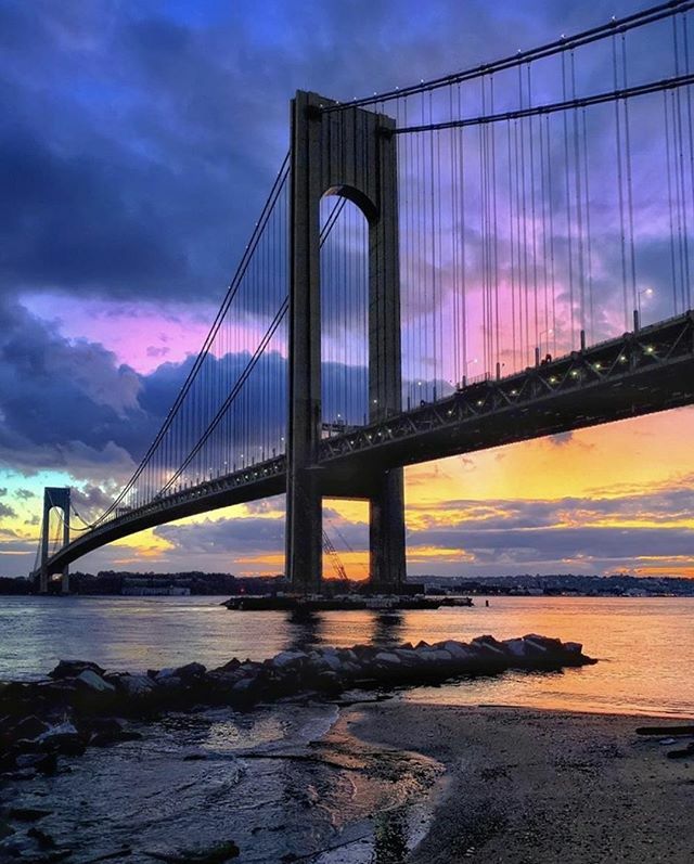 BKNYbus_tours's tweet photo. What's the first thing you thought when you saw this gorgeous photo of the Verrazano? 📷: @jim_lambert
.
.
.
.
.
.
.
.
.
#brookynbridge #inbrooklyn #newyorkgram #travelnyc #travelpics #nycprimeshots #visitnyc #lovenewyork #brooklyn #picturesofnewyork … https://t.co/F2ytcvkVNN https://t.co/YGDofqOJZT