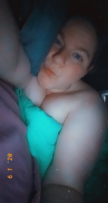 Mandy_Mac_'s tweet photo. Laid down for a nap but enjoyed my new toy instead! Made a few videos!
😘 DM me to see! ♥️ https://t.co/MFbcDe5D6G