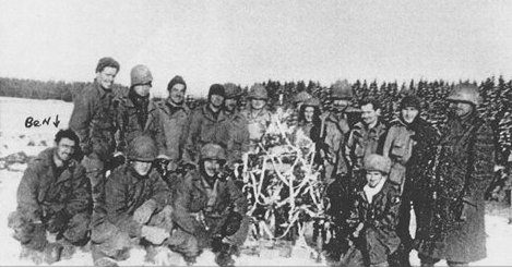 Uzivatel Band Of Brothers 101st Na Twitteru Kneeling L R Pfc Ben Roush Pfc Wilford J Grant Pvt Stanley L Hagerman Prev Of E Co T 5 Jim G O Leary 5
