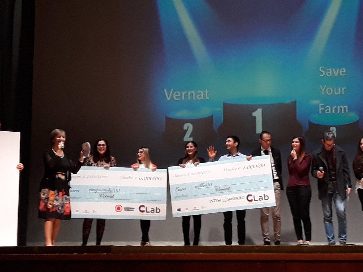 #clabuniss @unissTwit: #teatrocivico <a href="/comunedisassari/">Comune di Sassari</a> la giuria dopo #pitch  #businessplan vota le migliori #idee #startup:
1 #Ecoflow, 
2 #Vernat,
3 #SaveYourFarm