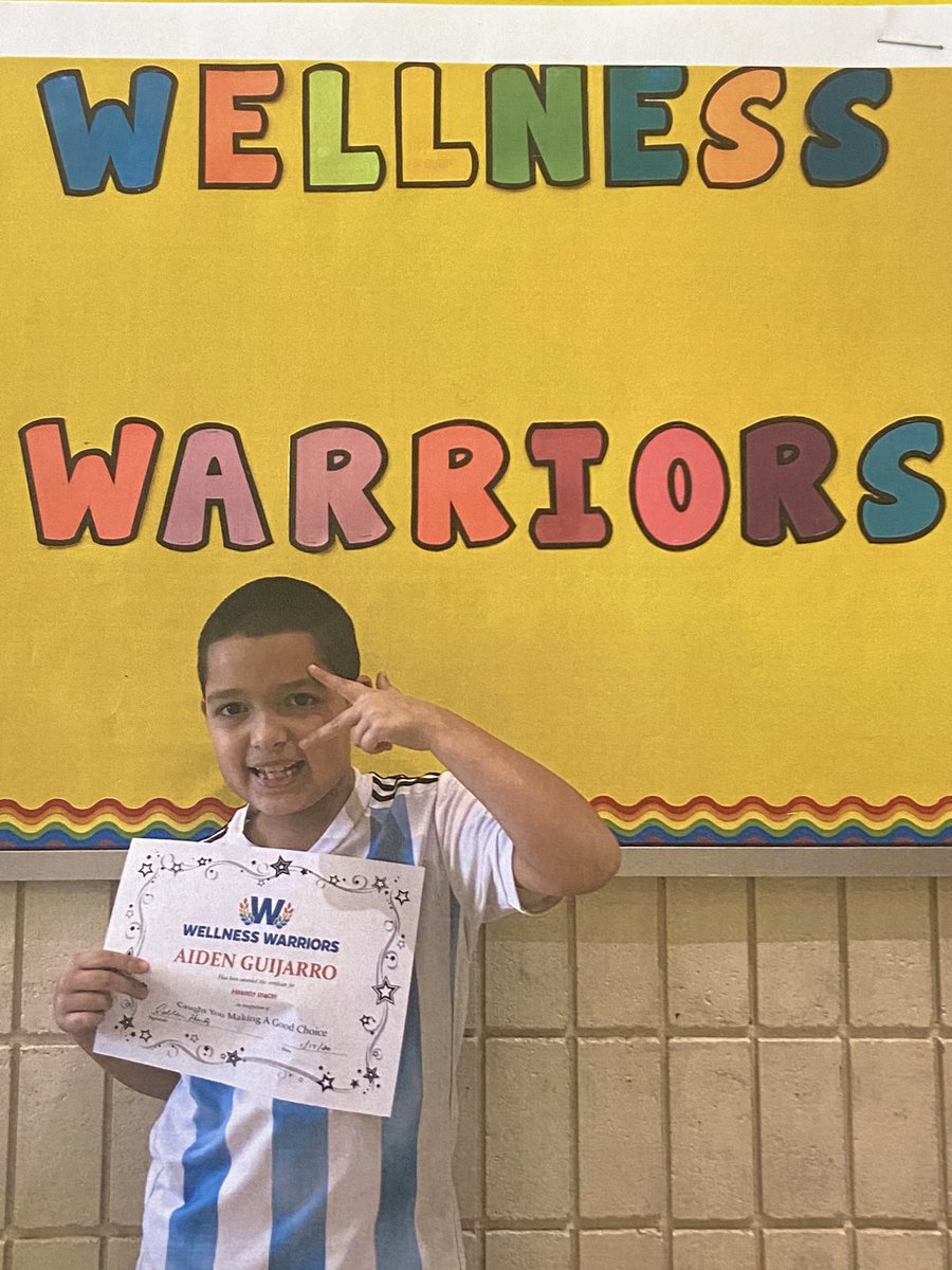 CraigSmithers4's tweet photo. We are so proud of Hilldale’s Wellness Warrior of the week!! Nice work, Aiden!!! https://t.co/jpmL73sgPN