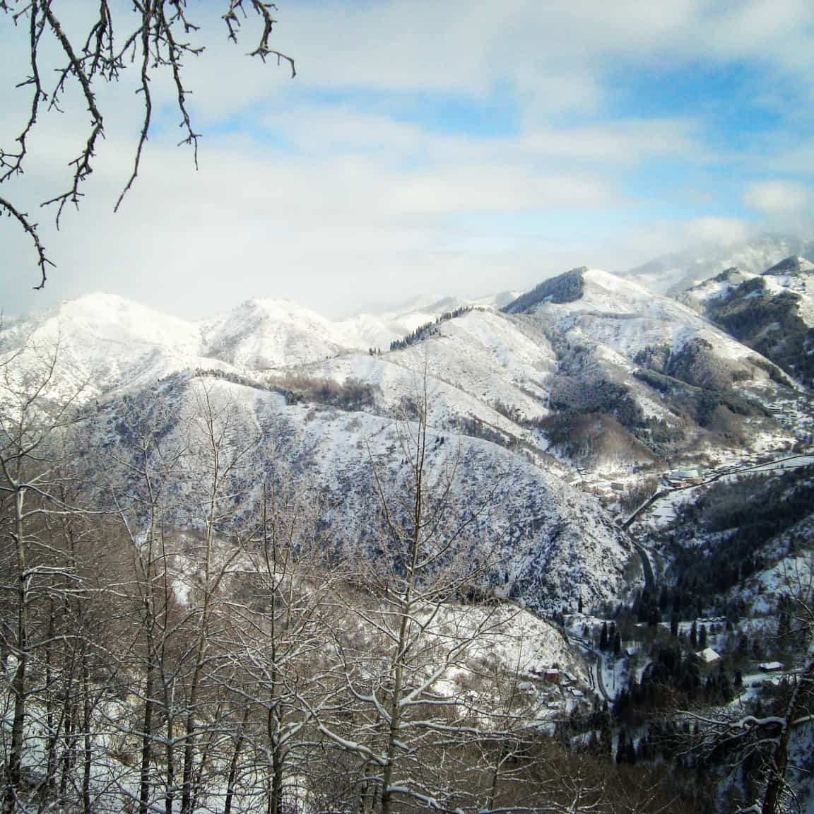 EleniGu_'s tweet photo. Отличной всем пятницы и прекрасных выходных! 😘 I wish you all a wonderful Friday and a good weekend!🏔️🤸💖 #ходитевгоры #горыалматы #горызовут #горызима #горы #mountainsarecalling #mountains #almatymountains #visitalmaty #visitkazakhstan #ilovemylife #winterinmountains https://t.co/bvLTbWcK5K