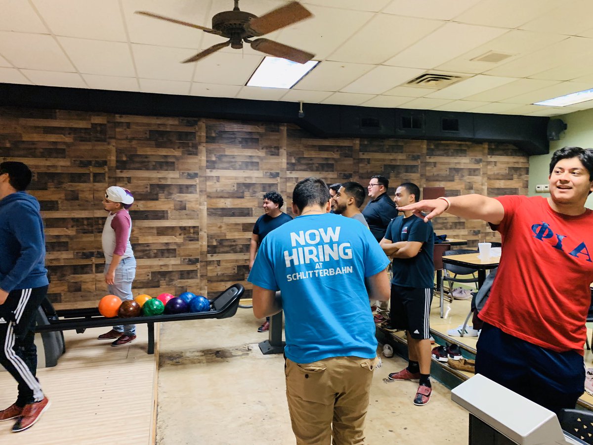 TxstPhiA's tweet photo. Come catch your favorite Phiotas at Sunset Bowling! 🎳 https://t.co/iSwW5oD3z8