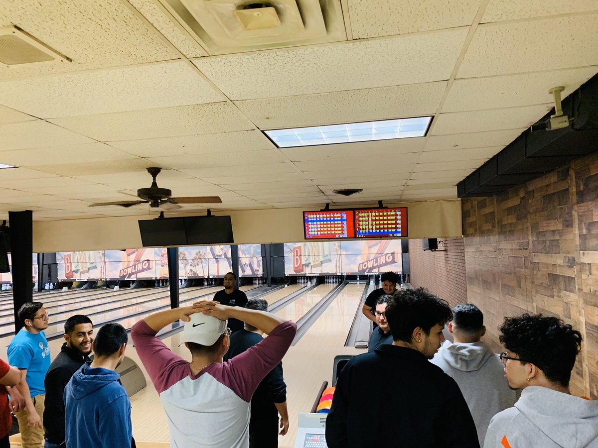 TxstPhiA's tweet photo. Come catch your favorite Phiotas at Sunset Bowling! 🎳 https://t.co/iSwW5oD3z8