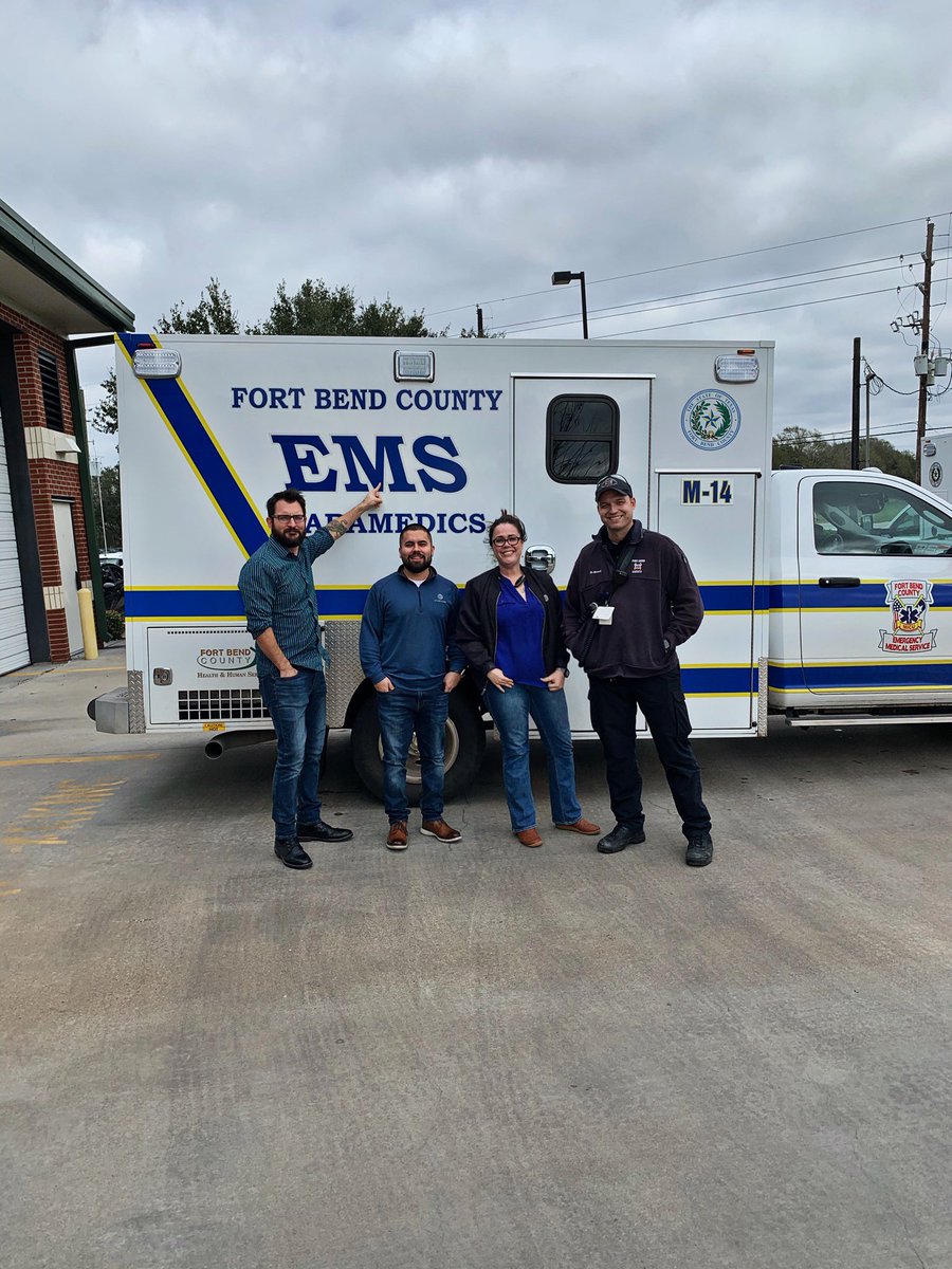 STXBiz's tweet photo. Ready to take the nation with FirstNet, 1 county at a time! #FirstNet #FirstResponders #attBAT doing what we do ๐ฆ @jmasseyaus @CalebDNH2O @LeodeliT https://t.co/dHjBrO7pRo