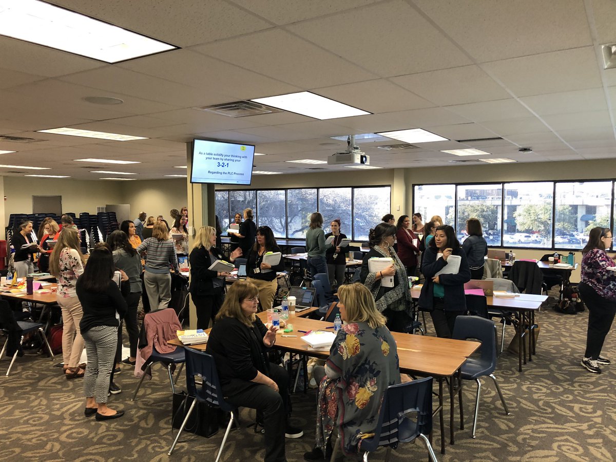 BrigLeane's tweet photo. Educators getting real clear on what is loose &amp; what is tight by learning together at the PLC Academy @NEISD San Antonio. @SolutionTree https://t.co/INmOoj2YN7