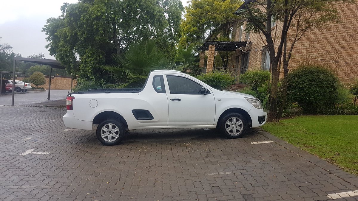 Lebohang___N's tweet photo. 🚩FOR SALE🚩

2013

1.4  Chevrolet utility.
 
Magwheel and central locking

118 000 km https://t.co/VBlBOl9cCT
