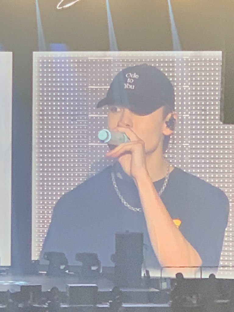 alohareinaaa's tweet photo. I swear... Mingyu was like my baby but shit... he looks so manly now... especially when I saw him in person omggg! But Vernon though... I already know that Vernon is handsome but HOT DAMN! #SEVENTEENinSeattle #OdetoYouinSeattle
#SVTinSEA #OTYinSeattle #OTYinSEA https://t.co/m870O5l2NV