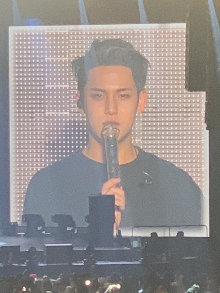 alohareinaaa's tweet photo. I swear... Mingyu was like my baby but shit... he looks so manly now... especially when I saw him in person omggg! But Vernon though... I already know that Vernon is handsome but HOT DAMN! #SEVENTEENinSeattle #OdetoYouinSeattle
#SVTinSEA #OTYinSeattle #OTYinSEA https://t.co/m870O5l2NV
