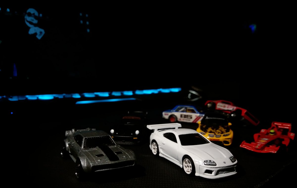 DiecastSwheels's tweet photo. ● Race time 🏁🚘
#hotwheelscollector #diecaatcollector #diecatcollection #myyard #wheelscollection #iamspinningwheels #diecastphotography #mycollection #miniphotography https://t.co/0zvAVeZa6d