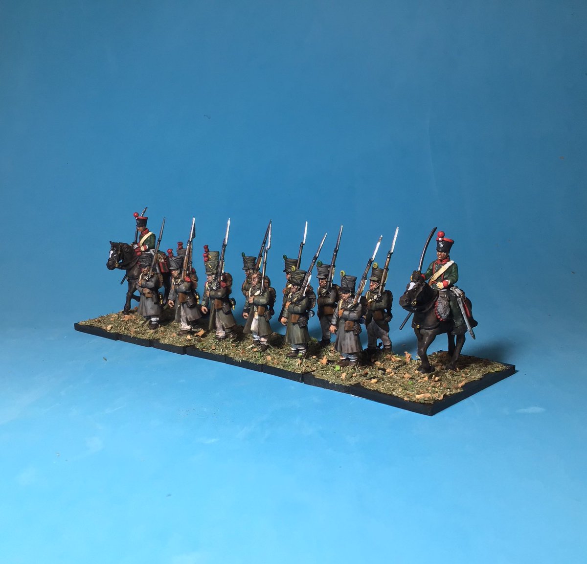 minipaintedlife's tweet photo. #French 🇫🇷 #LineInfantry is done (first 12)
#waterloo is in progress
#oaikiwaterloo https://t.co/F1WELpFozA