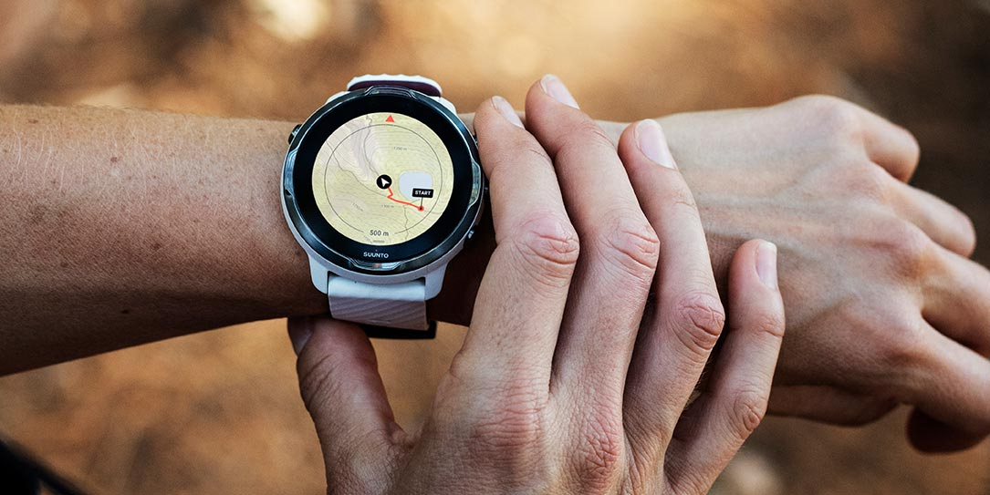 rajinder_rajpal's tweet photo. Check out the Smartwatch Sunnto 7 at CES 2020. This smartwatch will Blow mind!🤑
Click the link! https://t.co/7ZRoiO15W6
#tech #technobloga #technology #smartwatch #smart #watch #news #technews #sunnto7 #sunnto #technews #technonews #2020 #ces #ces2020 #CES #techshow #show https://t.co/1fBOAYA1Uc